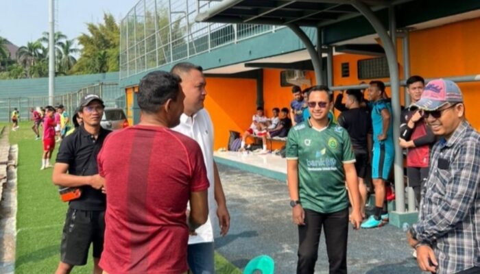 Rudy Susmanto Kunjungi Latihan Perdana Persikabo di Stadion Mini Cibinong