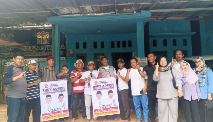 Team Rudy Susmanto ( TRUST ) Bersih Bersih Masjid ( BBM ) di Desa Kalisuren tajur halang