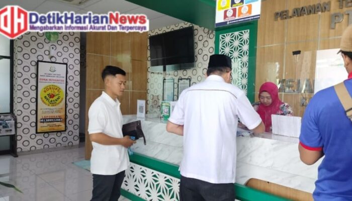 DITUNTUT WARGA NYA MUNDUR KARNA KASUS ASUSILA KADES PABURAN DILAPORKAN JUGA KE KEJAKSAAN NEGRI CIBINONG ATAS DUGAAN GRATIFIKASI PTSL.