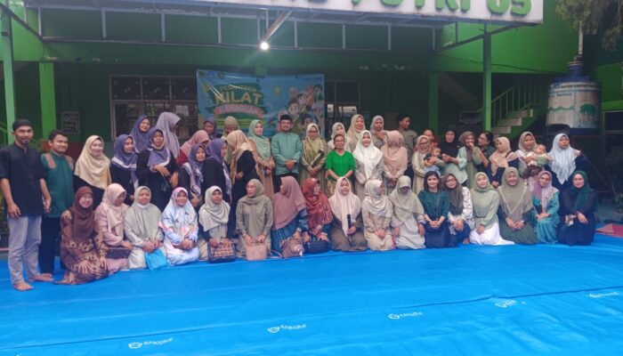 KEPALA SEKOLAH DASAR NEGRI GUNUNG PUTRI 05 BANTAH TERKAIT PULINGLI SEPERTI YANG DI BERITAKAN DI SALAH SATU MEDIA ONLINE DI BOGOR.