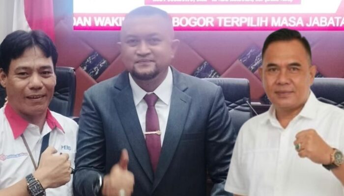 Pimpinan Redaksi dan Segenap Wartawan Media DETIK HARIAN NEWS. COM Mengucapkan “Selamat 1 Tahun Kinerja Bupati Bogor, Bapak Rudy Susmanto! Semoga amanah, sukses, dan selalu memberikan yang terbaik bagi masyarakat Kabupaten Bogor. Bogor Istimewa dan Gemilang! 👏👏”