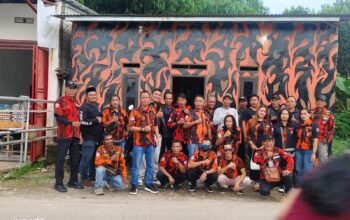 Dibulan Suci Ramadhan, PP PAC Tajurhalang Berbagi Takjil Kepada Pengguna Jalan.