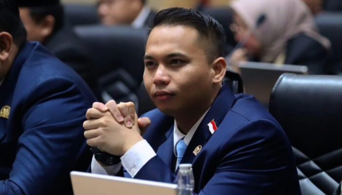 Arif Rochmawan Anggota DRPD Kabupaten Bogor Memastikan BBM Tidak Naik, Masyarakat Diharap Jangan Panik