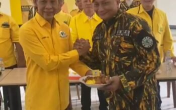 HUT ke-62 Golkar, Jaro Ade Ziarah ke Makam Mantan Bupati Bogor dan Gelar Aksi Sosial.